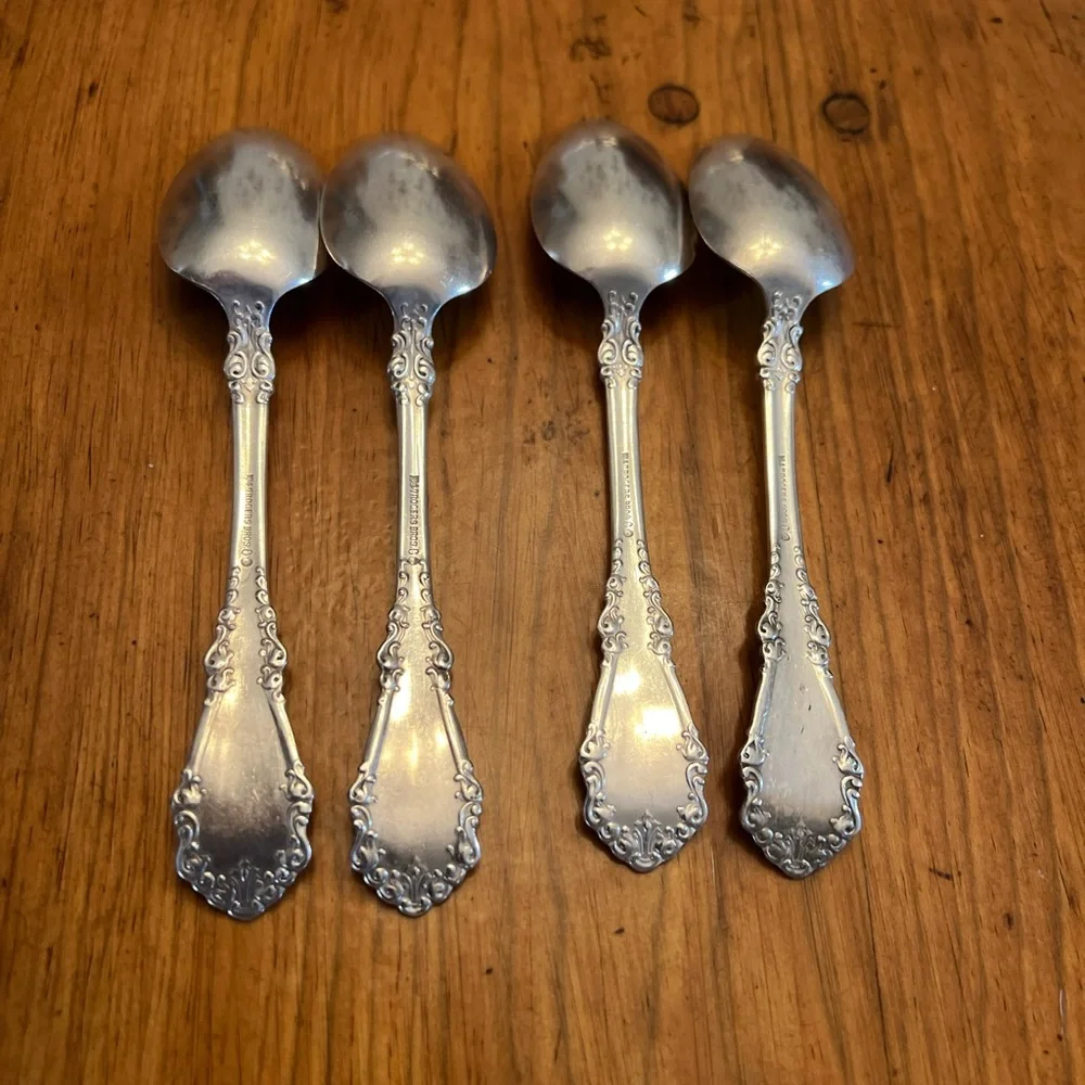 Set of 4 1847 Rogers Bros Silver Plate Teaspoons